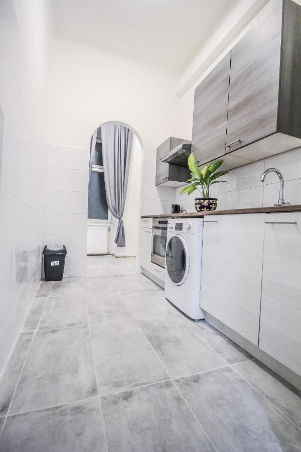 Comfort Quad Room Hn Βιέννη Εξωτερικό φωτογραφία